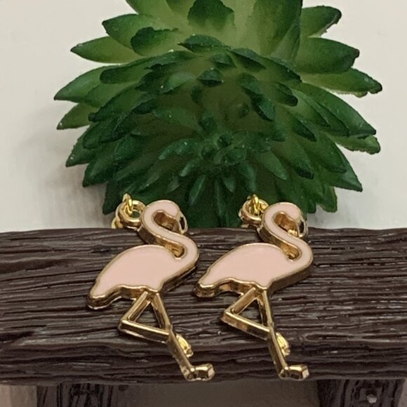 Flamingo Earring, Flamingo Jewelry, Florida Earrings, Gift Idea, Silly Animal - Picture 2 of 8